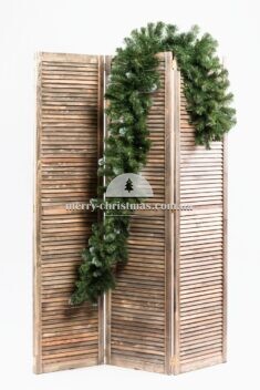 Гирлянда хвойная зеленая