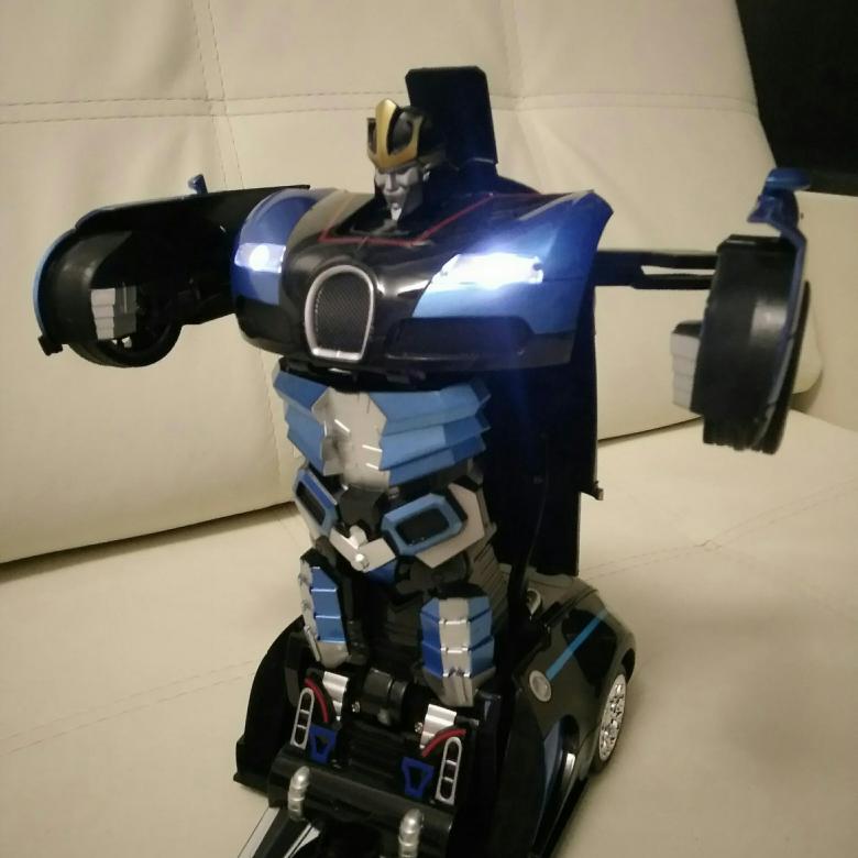 МАШИНА-РОБОТ НА РАДИОУПРАВЛЕНИИ!